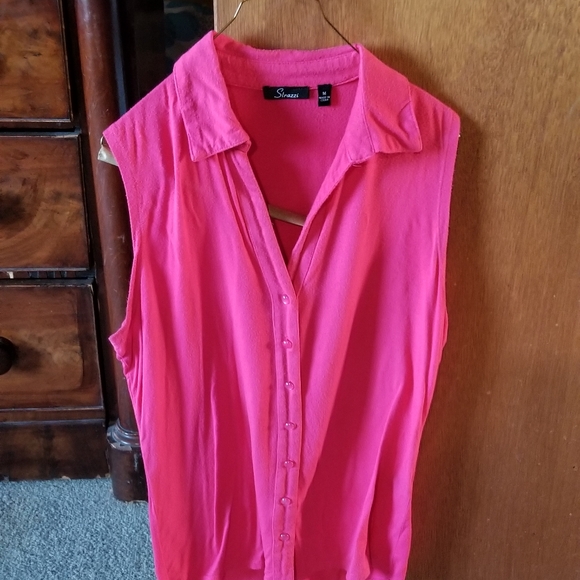 Top - Picture 3 of 3